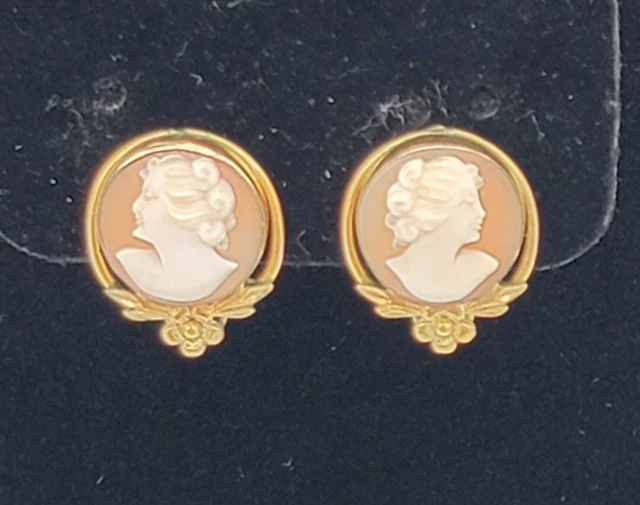 Van Dell 1/20 12kt Gold Filled Cameo Screwback Earrings