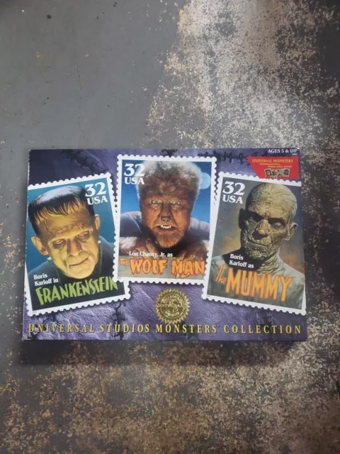 Kenner 1997 Universal Studios Monsters Collection 3 Pack Figures