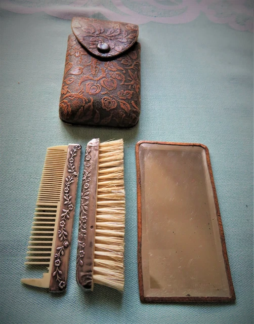 Ancienne Brosse à Curry Pour Cheval – Toilettage – Manche Bois – États-Unis – Vers 1870