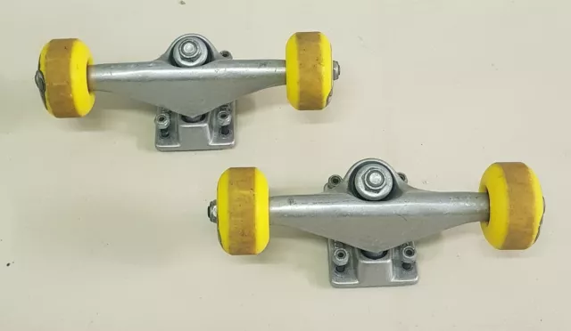 Used Transmit skateboard trucks 7.75"  Speed Demon 52mm wheels abec 7 bearings