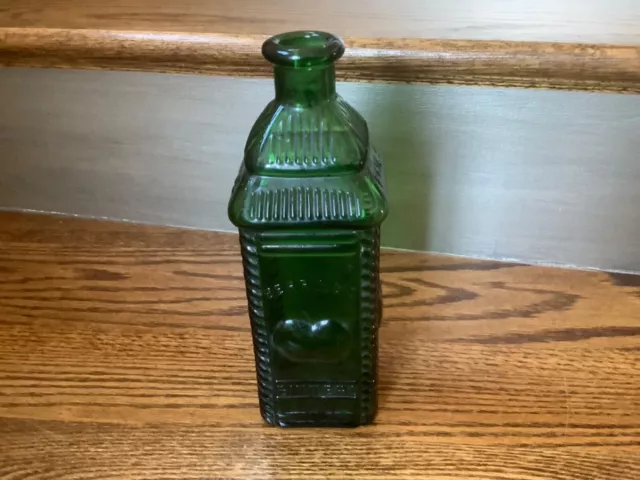 Vintage Berring's Apple Bitters Nuline NJ Green Glass Wheaton Bottle (Empty)