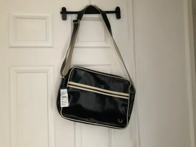 Fred perry retro flight 2024 bag