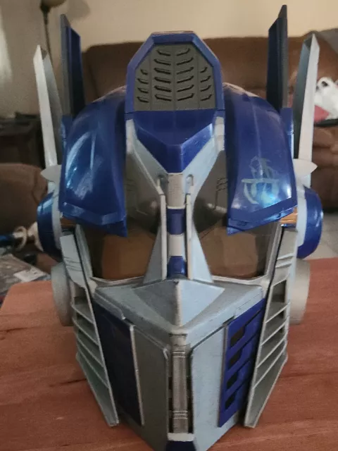 2006 Transformer Optimus Prime Talking Voice Changing Mask Helmet Hasbro Tested 2006 Transformer Optimus Prime Talking Voice Changing Mask Helmet Hasbro Tested