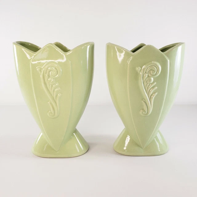 FREDERICKSBURG POTTERY TULIP Shape Mantel Vases Planter Sage Green MCM