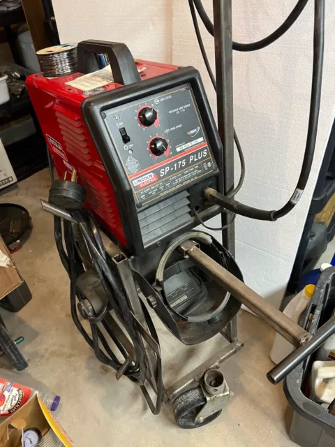 Welder-Lincoln SP-175 Plus with cart and gas tank