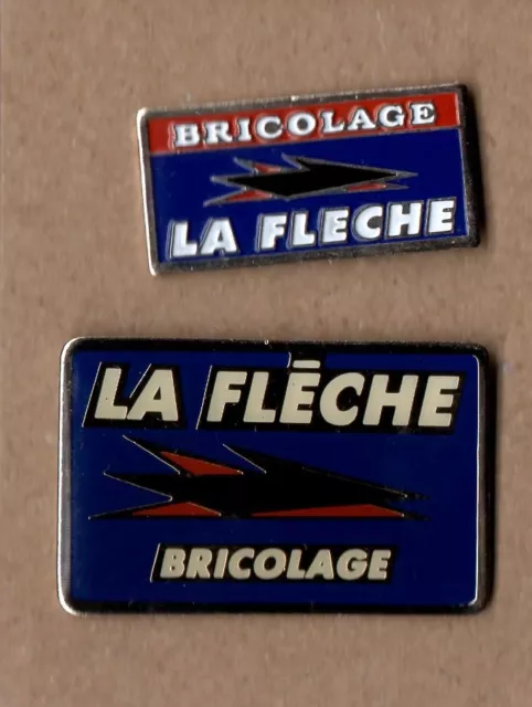 lot de 2 pin's - Grande enseigne La Flèche Bricolage (2 différents)