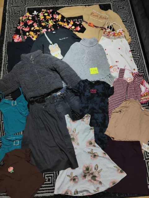 #246- Enorme pacchetto di vestiti per ragazze 8-9 anni GEORGE NEXT RIVER M&S NUOVO LOOK PRIM
