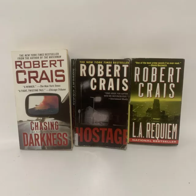 Lot of 3 Robert Crais Mass Market Paperback Books: Chasing Darkness, Hostage, L.