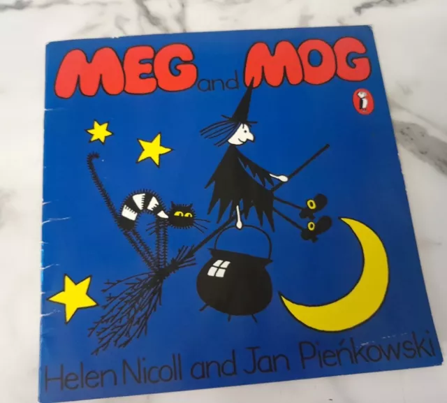HELEN NICOLL MEG AND MOG Jan Pienkowski Book WITCH Book Original Size