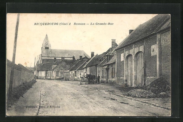 CPA Ricquebourg-Ressons, La Grande-Rue, vue de la rue