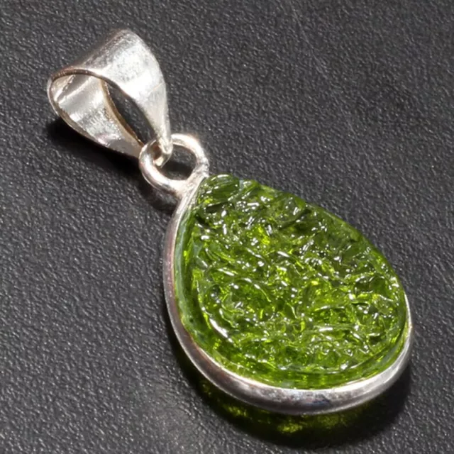 Bonita Moldavite Piedra Preciosa 925 Plata de Ley Hecho a Mano Set Colgante S-40