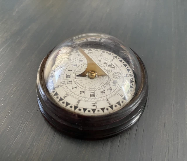 Late 18th-Early 19th Century English Pocket Sundial Compass