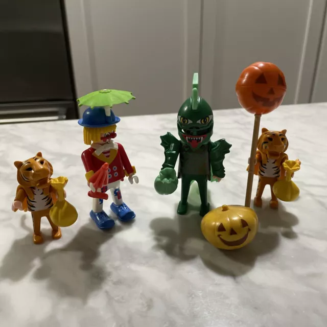 Playmobil 3026 Boy Tiger Halloween Costume & Man Dragon Costume & Pumpkin Bag Z6