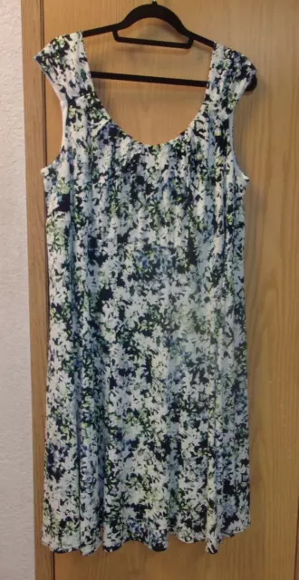 Pretty Floral Print dress by Signature Ella Plus size 22W