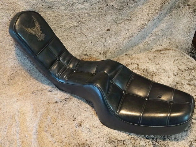 king queen seat sportster