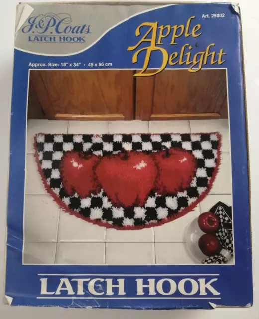 J&P COATS APPLE DELIGHT LATCH HOOK RUG KIT  No. 25002 Sz. 18" X 34" vintage