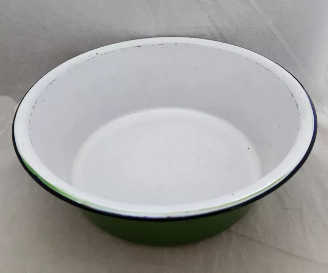 Green & White Vintage 1920-1940 Enamelware 2 QT BASIN