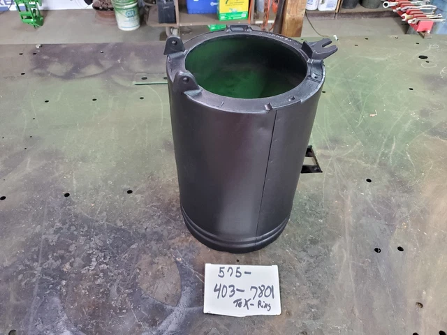John Deere B29474 H2519B 71 late style metal hopper With Bottom Plate Clip