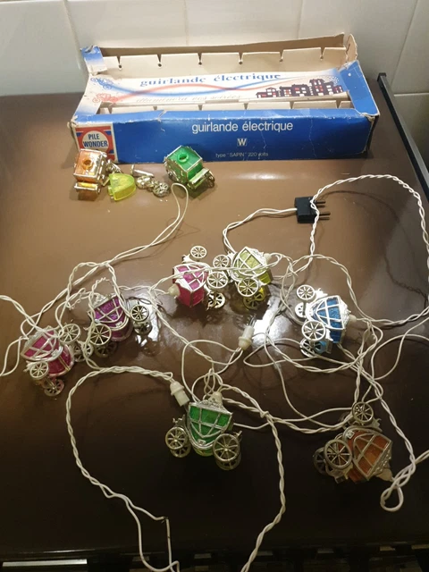 Guirlande électrique Vintage Clignotante - Lumières Multicolores En Forme De Fleur - Pour Noël - Occasion