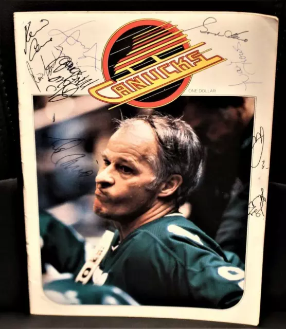 1980 Canucks Hartford Whalers 1st Season Hockey Program Signed Gordie Mark Howe!