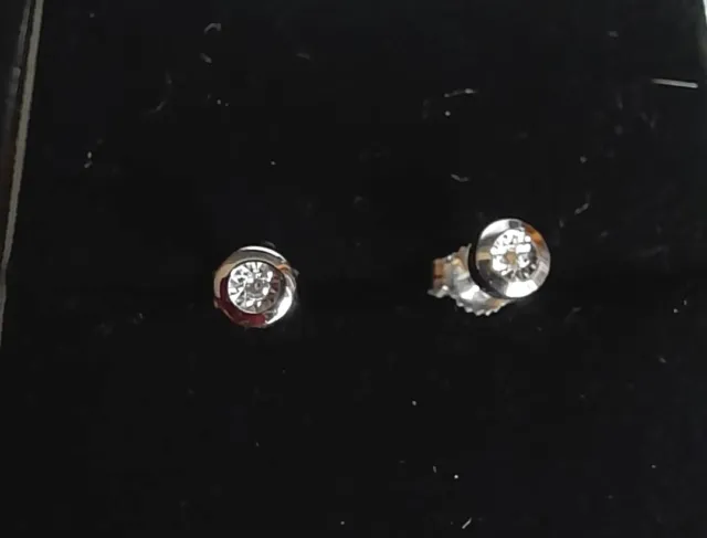 9ct White Gold Diamond Solitaire Earrings Studs