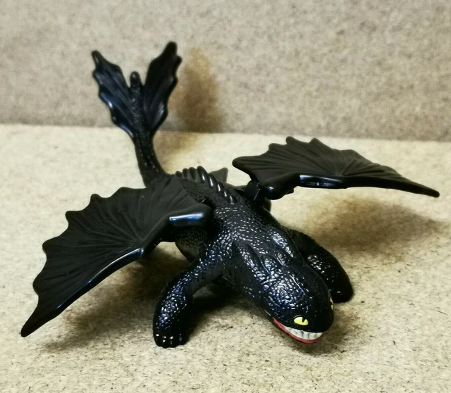 MCDONALDS HAPPY MEAL Toy 2010 UK How To Train Your Dragon Plastic Toys