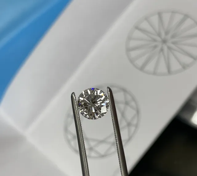 Diamante Natural Diamante Corte Brillante 1,00 quilates Color D - Certificado VVS1 HRD 2024