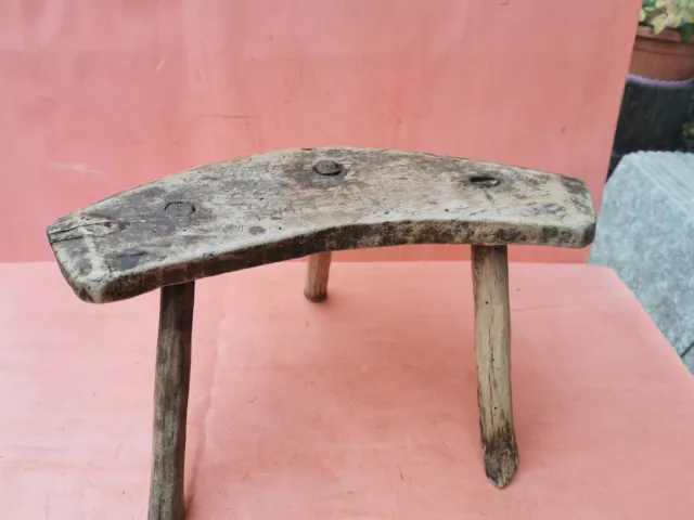 OLD ANTIQUE PRIMITIVE WOODEN WOOD HANDMADE STOOL CHAIR TRIPOD LEGGED RUSTIC 19th