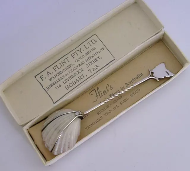 BOXED AUSTRLIAN SOLID STERLING SILVER TASMANIA SOUVENIR CADDY SPOON c1920s 3