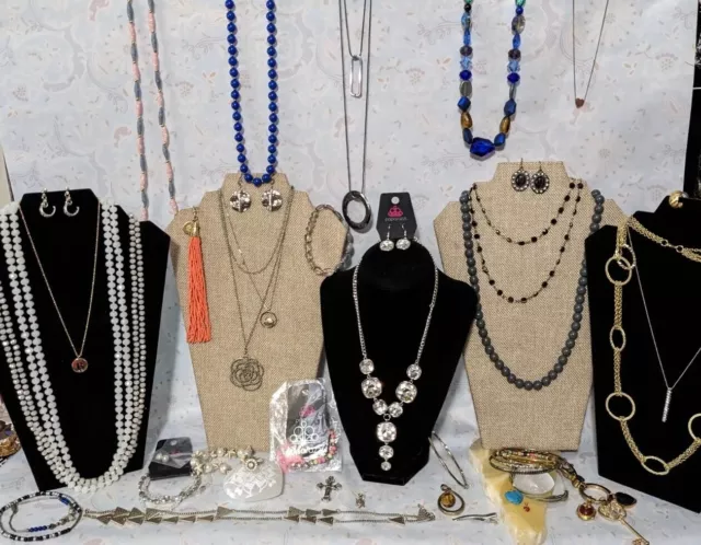 NWT - Vintage Ready to wear 48pc Jewelry lot