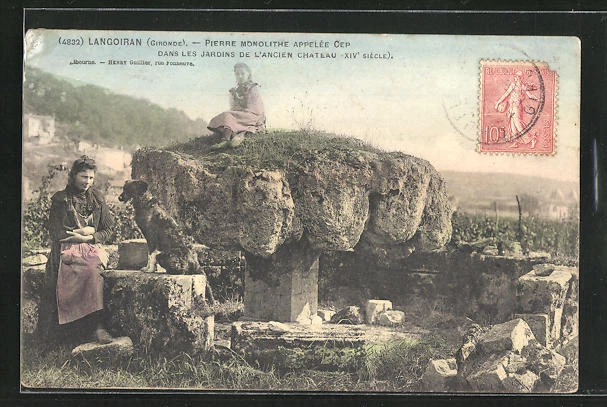 CPA Langoiran, Pierre Monolithe Appelée Cep Dans Les De Jardins De L´Ancien Cha