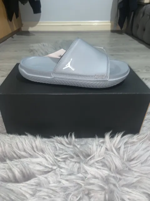 Nike Air Jordan Play Slides/Sliders ""Grigio"" GS UK taglia 5,5 EUR 38,5 DN3596 001