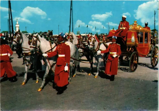 CPM AK MOROCCO - The Royal Carriage of Parade (328829)
