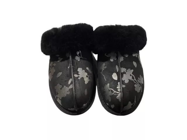 Ugg scuffette 2025 slippers size 7