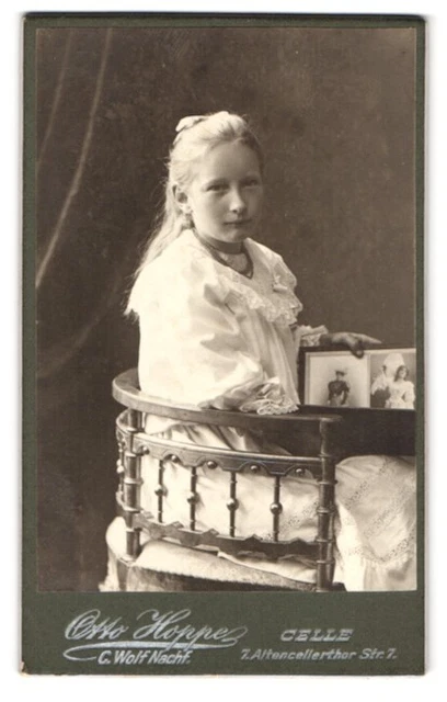 Fotografie Otto Hoppe, Celle, Altencellerthor Straße 7, junges blondes Mädchen