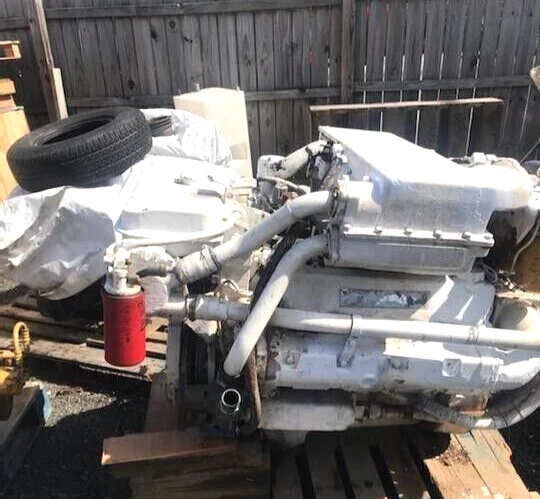 Caterpillar 3208TA 425 HP Marine Diesel Engine, Bobtail Caterpillar 3208TA 425 HP Marine Diesel Engine, Bobtail