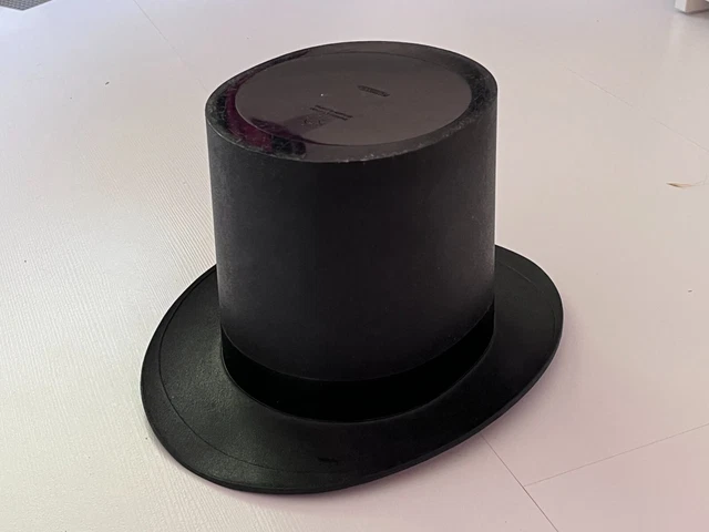 Silhouette De Chapeau Haut De Forme Dessinée à La Main | Vecteur Gratuite