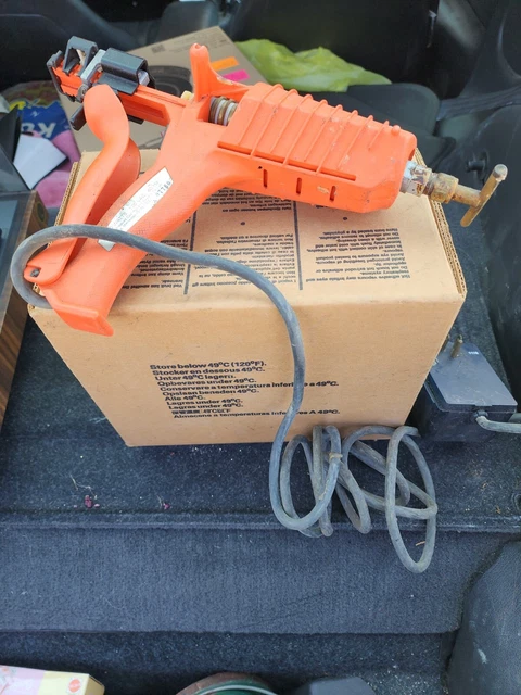 3M Scotch Weld Hot Melt Applicator HP Poly Adhesive Gun W/Box of glue stix