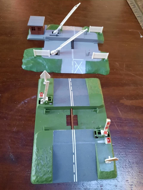 Passage à niveau jouef ho électrique - Modélisme