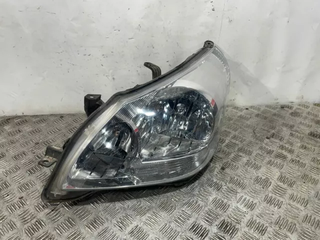 811700F110 phare gauche pour TOYOTA VERSO 2009