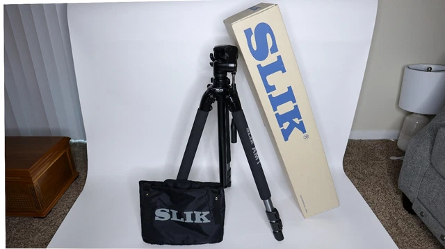 Slik Pro 700 DX Tripod with 700DX 3-Way, Pan-and-Tilt Head | Black