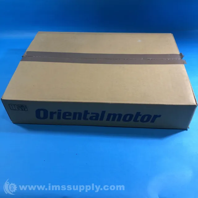 Oriental Motor PKP264D21BA-C2 Box of 5 Stepper Motors 1398