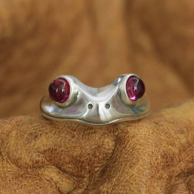 925 Sterling Silver Vivid Red Eyes Frog Ring Lovely Charms Toad Ring TA266B