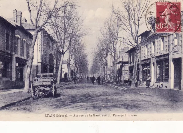 CPA 55 ETAIN (Meuse) Avenue de la Gare, view of the Level Passage