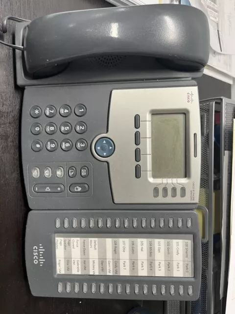 Cisco SPA 504G 4-Line, 2-Port Switch PoE IP Phone With SPA500S Sidecar