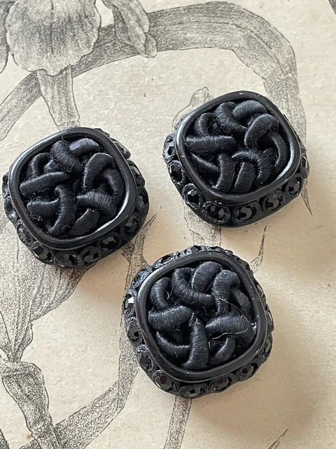 Ensemble de 3 boutons en résine et tissus couleur noire Haute couture - Créateur