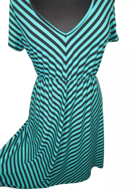 Torrid Women's Teal Black Chevron Striped V Neck Short Sleeve Dress Plus Size 2X