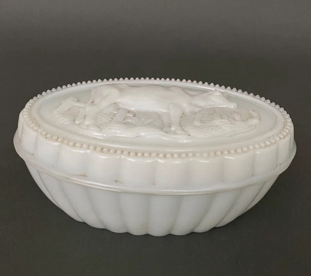 BEURRIER OPALINE DE foire vache en relief signé VTF Fente occasion i