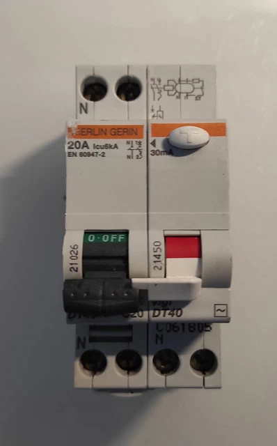 Disjoncteur Différentiel MERLIN Gerin DT40  20 Amp 21026 230V + Vigi 30mA 21450
