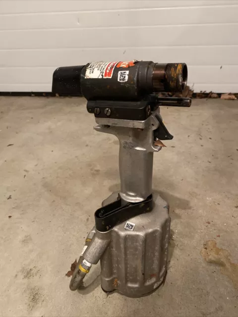 Huck Riveter 225/245 Lockbolt Tool Used Pneumatic Rivet Gun QTY AVAILABLE Huck Riveter 225/245 Lockbolt Tool Used Pneumatic Rivet Gun QTY AVAILABLE